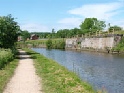 Approaching Appley Bridge