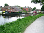 The village of Rodley by the canal
