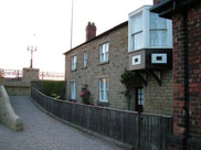 Old lock keepers cottage at Henhurst Bridge