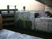 Lock 86 at Henhurst Bridge (Bridge 52)