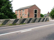 Old canal building at Bank bridge (Bridge 11)